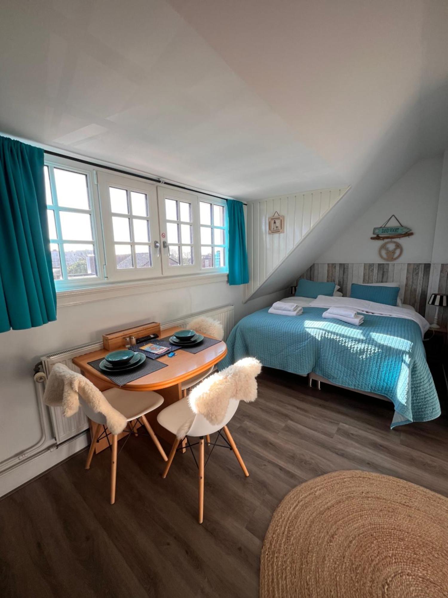 Bed & Breakfast Hotel 赞德沃特 外观 照片
